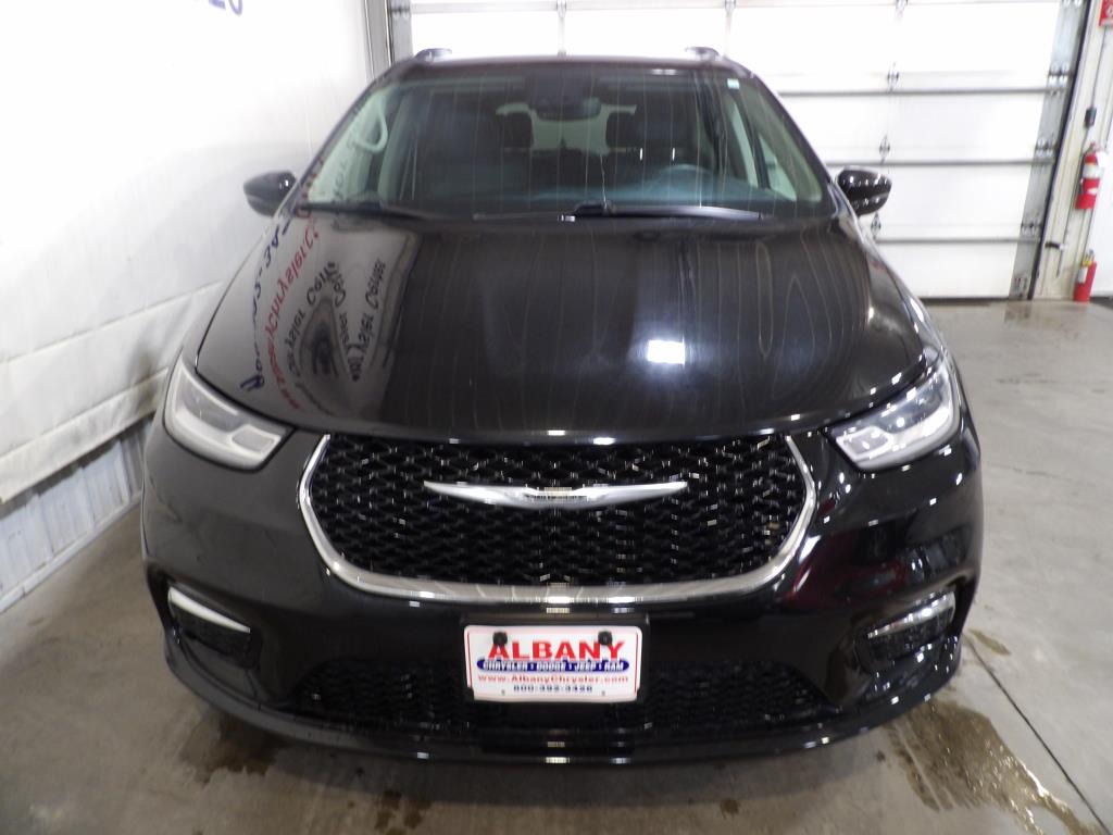 Certified 2022 Chrysler Pacifica Touring L with VIN 2C4RC1BG9NR228512 for sale in Albany, Minnesota