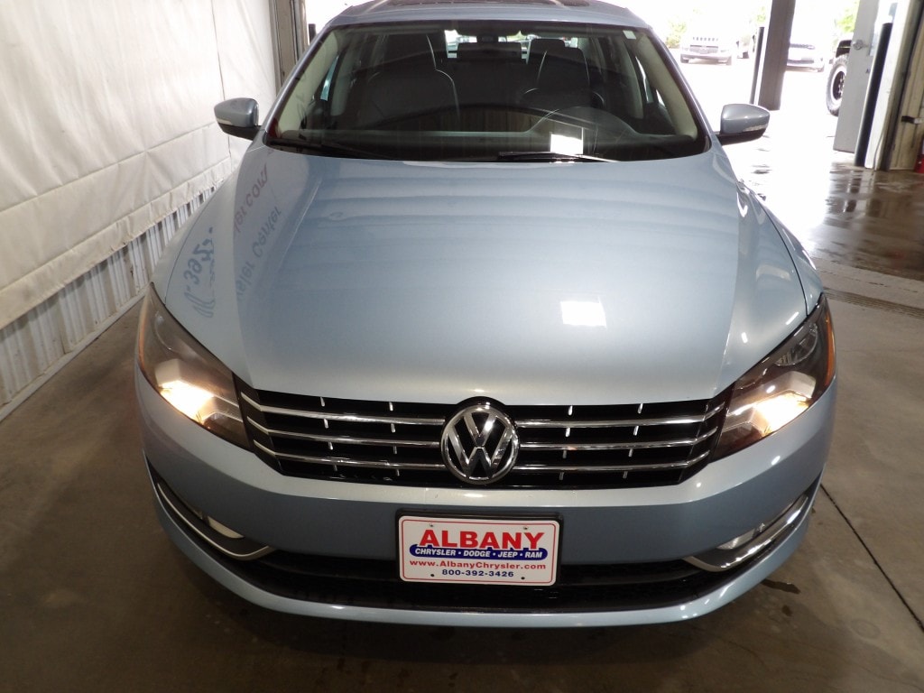 Used 2013 Volkswagen Passat SEL with VIN 1VWCP7A39DC148028 for sale in Albany, MN
