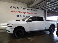 2025 Ram 2500 LIMITED CREW CAB 4X4 6'4 BOX Pickup