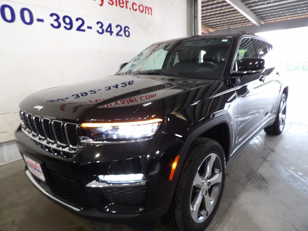 2022 Jeep Grand Cherokee Limited photo 3