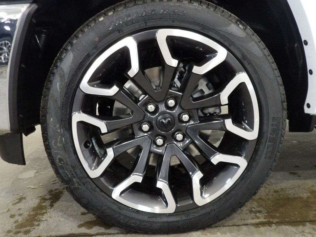 New 2026 Ram 1500 LIMITED LONGHORN CREW CAB 4X4 5'7 BOX Pickup