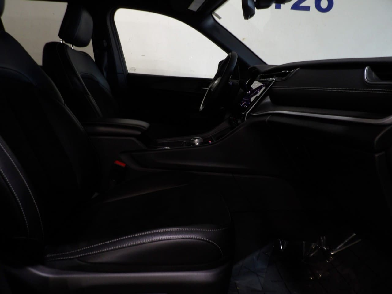 2024 Jeep Grand Cherokee Altitude - Photo 16