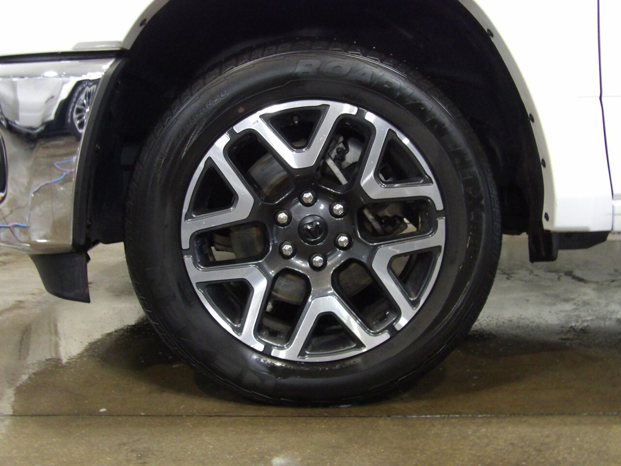 2025 Ram 1500 Laramie photo 4