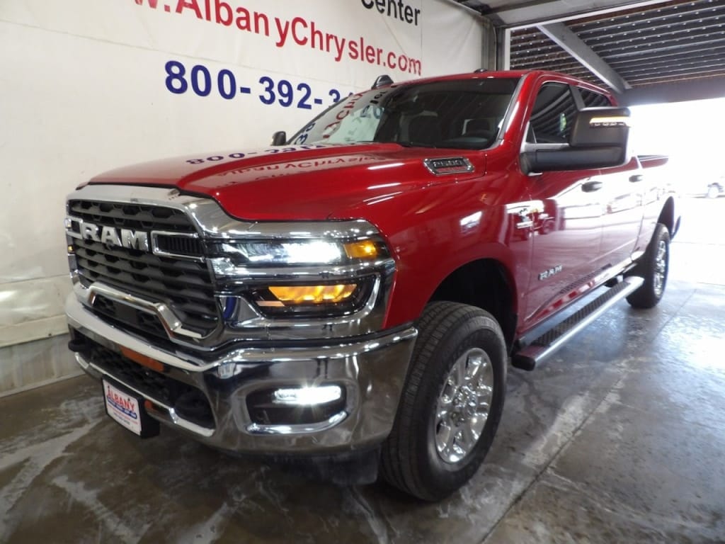 New 2026 Ram 2500 BIG HORN CREW CAB 4X4 6'4 BOX Pickup