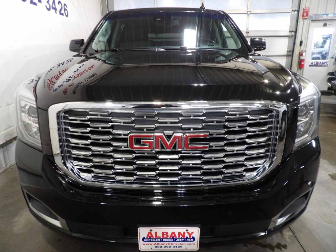 Used 2019 GMC Yukon XL SLT with VIN 1GKS2GKC0KR376459 for sale in Albany, Minnesota