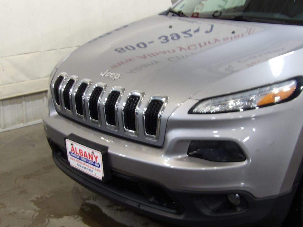 Used 2014 Jeep Cherokee Latitude 4x4, Hts Seats, Htd Steering Wheel SUV