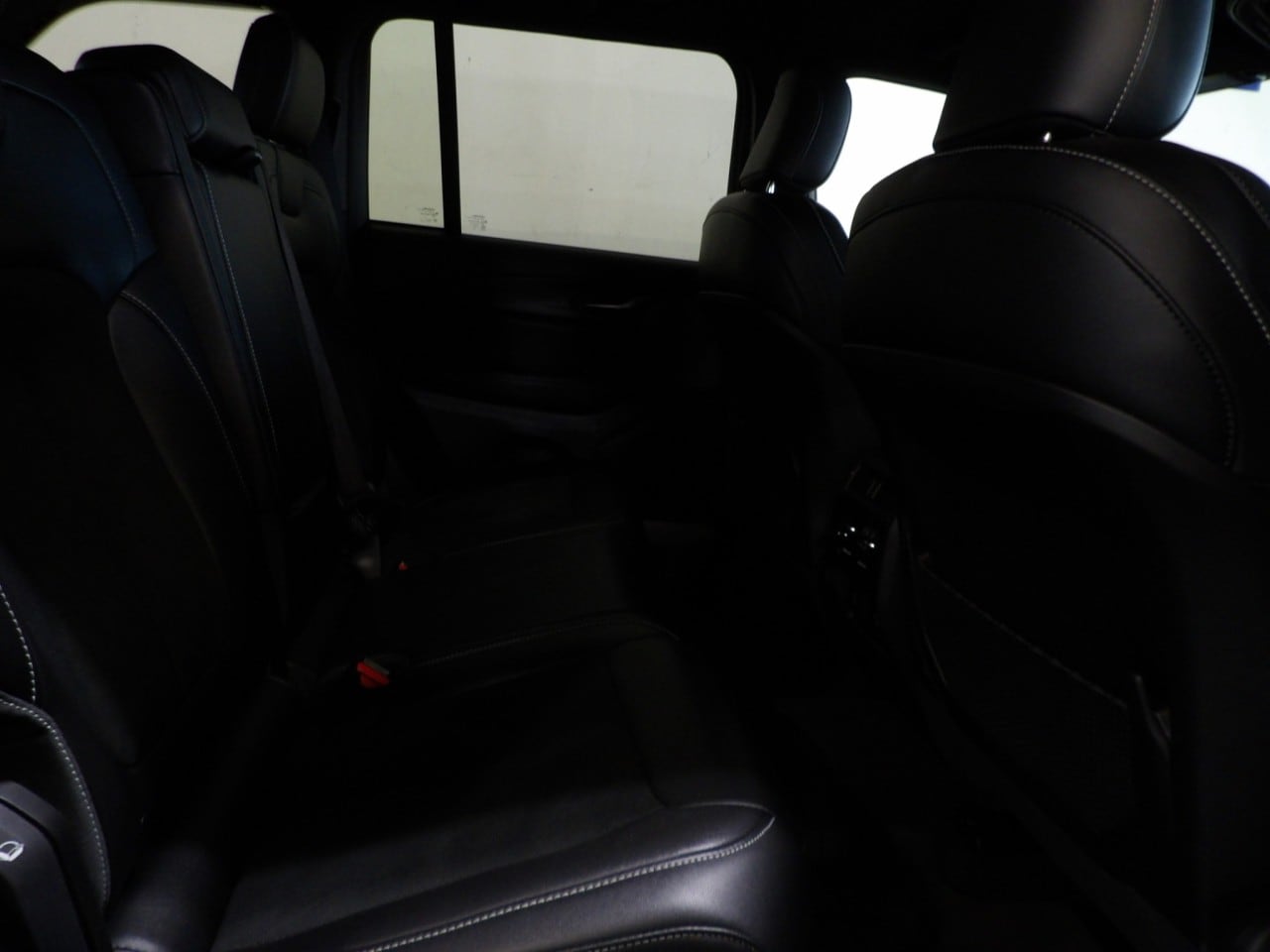 2024 Jeep Grand Cherokee Altitude - Photo 18