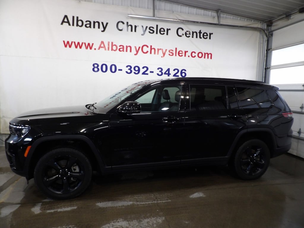 Used 2023 Jeep Grand Cherokee L Limited L Black-Out 4x4 SUV