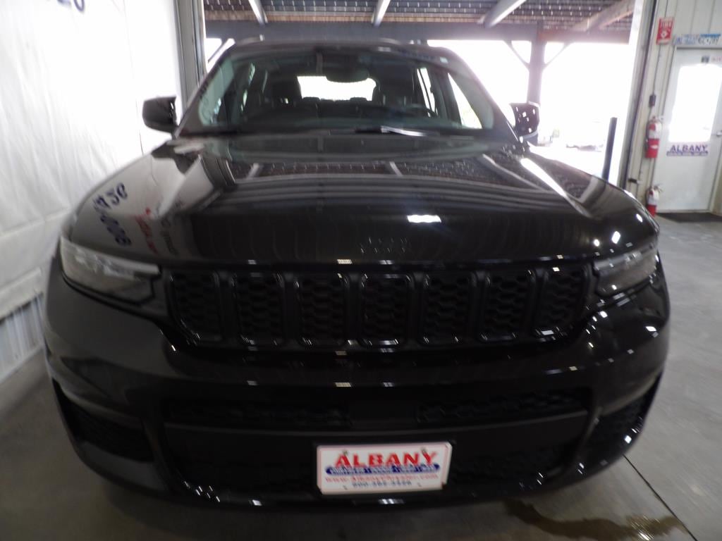 Certified 2022 Jeep Grand Cherokee L Limited with VIN 1C4RJKBG1N8563867 for sale in Albany, Minnesota