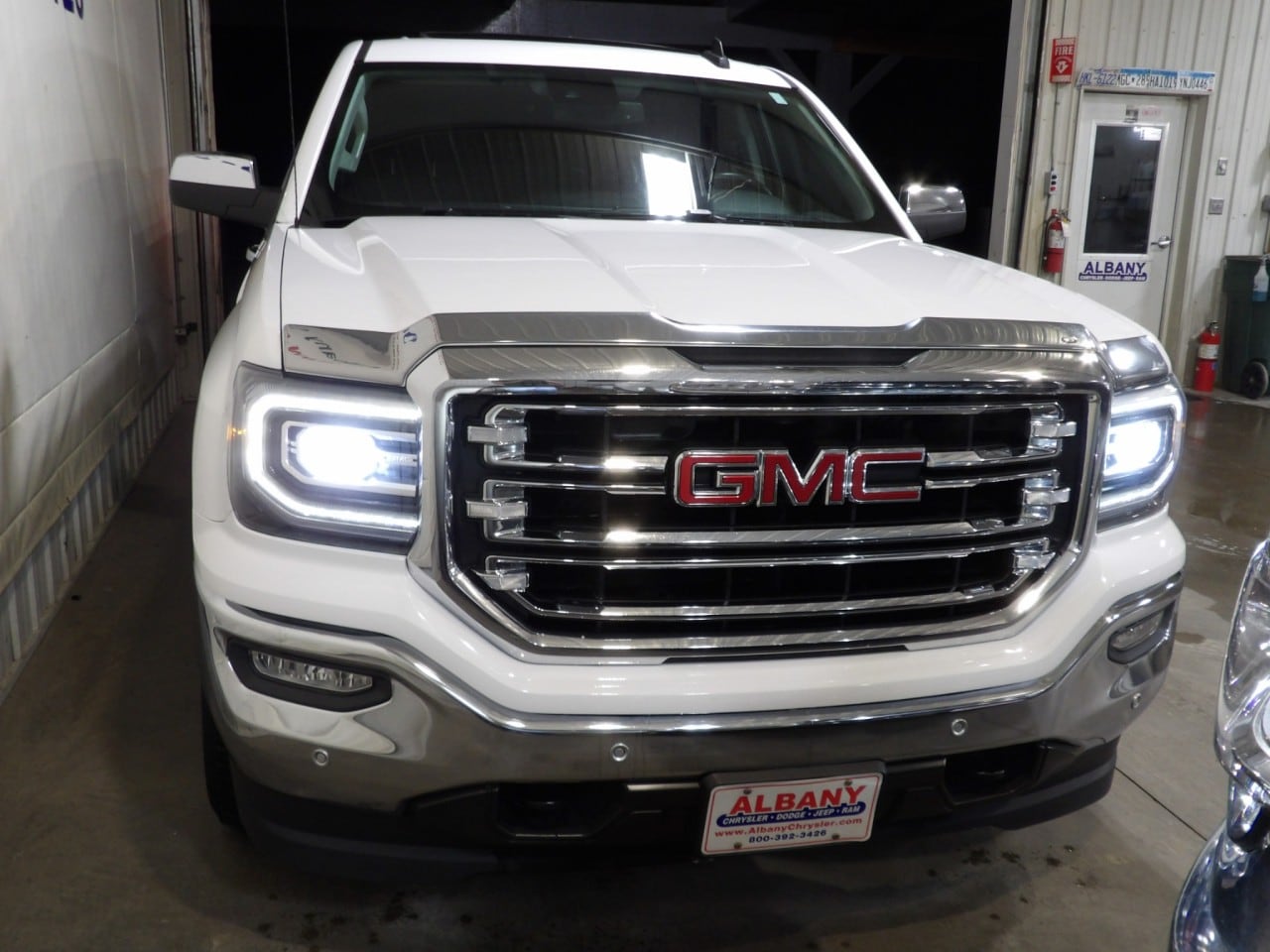 Certified 2018 GMC Sierra 1500 SLT with VIN 3GTU2NEC0JG118008 for sale in Albany, Minnesota