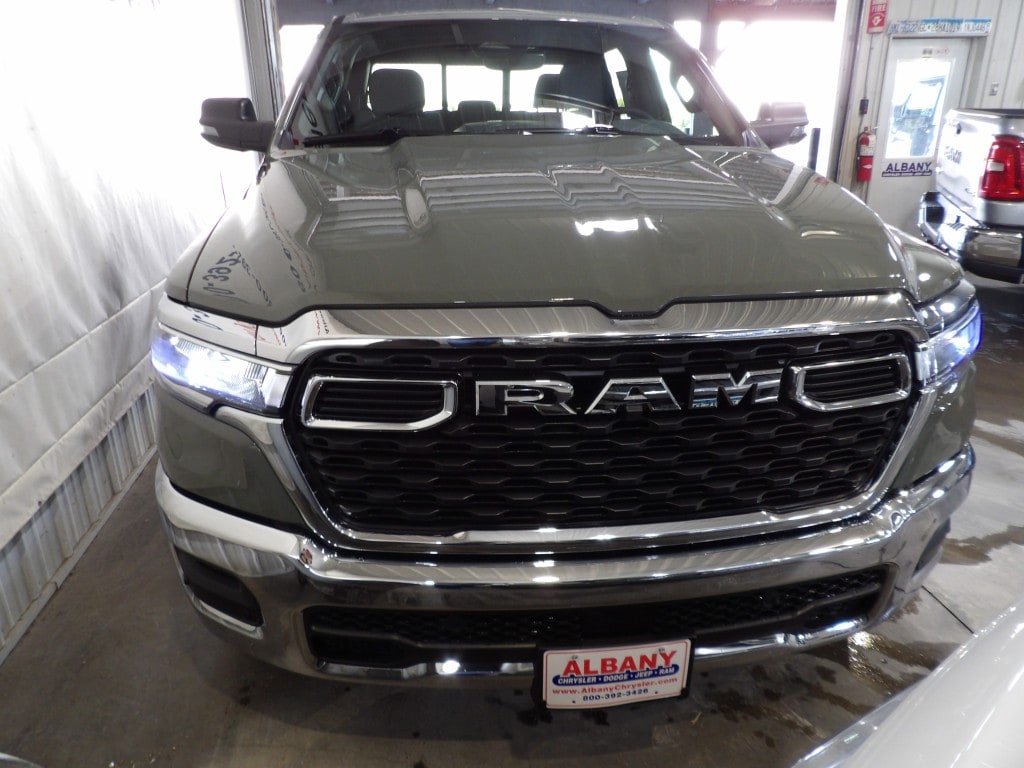 New 2026 Ram 1500 BIG HORN CREW CAB 4X4 5'7 BOX Pickup