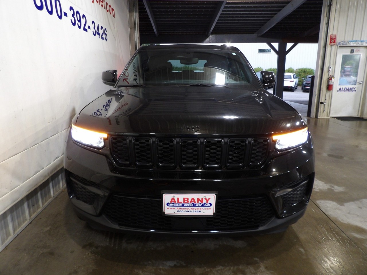 Certified 2024 Jeep Grand Cherokee Altitude with VIN 1C4RJHAG9R8575999 for sale in Albany, Minnesota