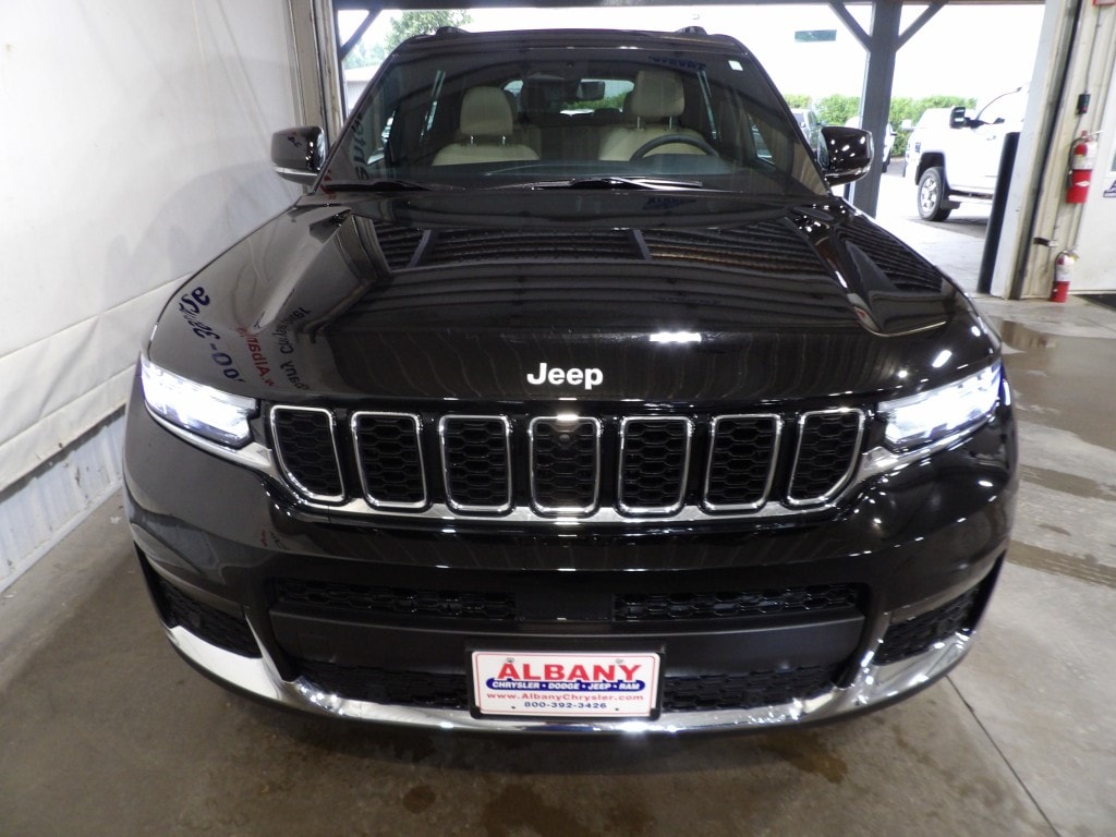 Used 2025 Jeep Grand Cherokee L Limited with VIN 1C4RJKBG9S8642196 for sale in Albany, Minnesota