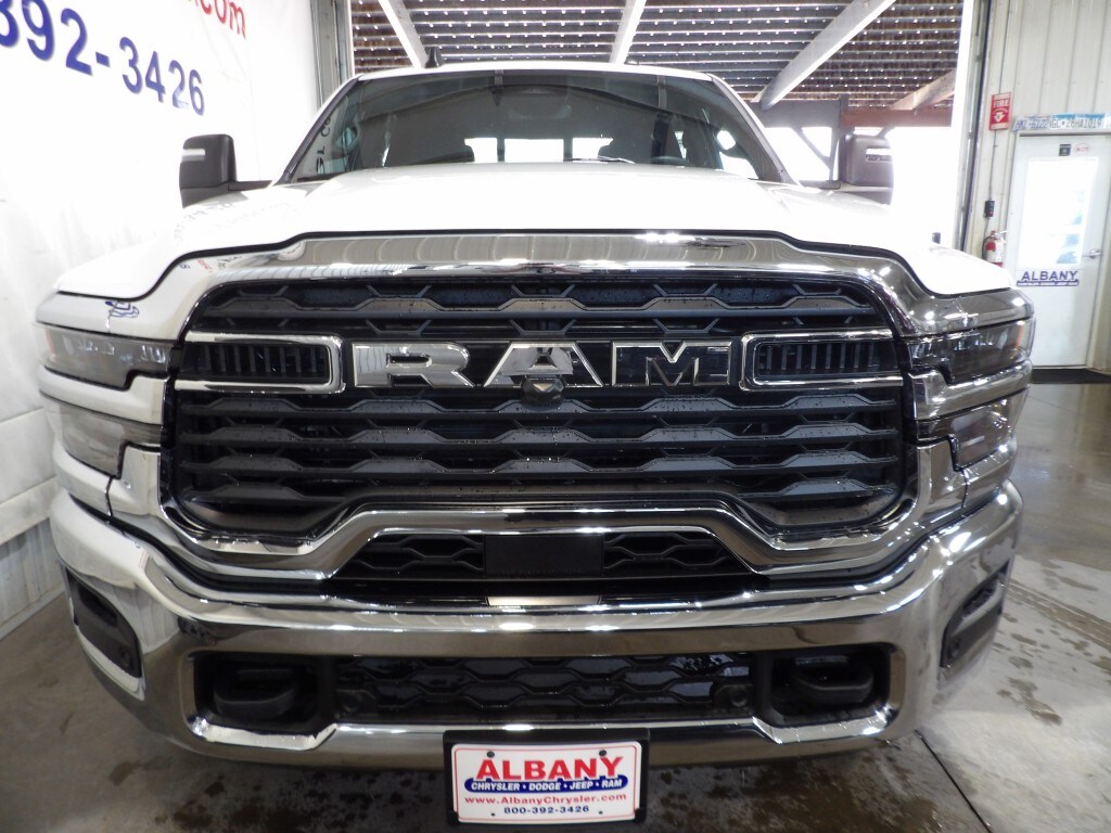 2026 Ram 3500 Tradesman photo 2