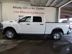 2026 Ram 3500 TRADESMAN CREW CAB 4X4 6'4 BOX Pickup