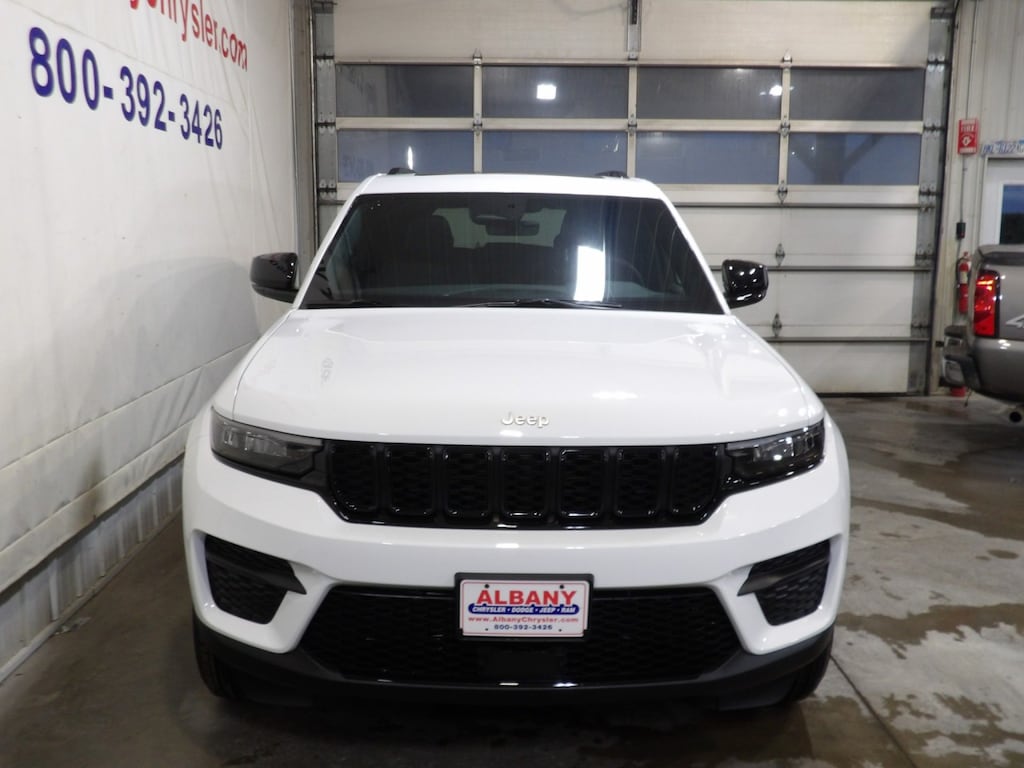 New 2025 Jeep Grand Cherokee ALTITUDE X 4X4 Sport Utility