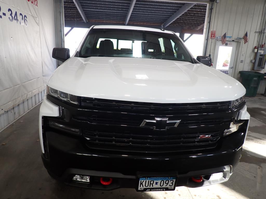 Used 2021 Chevrolet Silverado 1500 LT Trail Boss with VIN 1GCPYFED2MZ262271 for sale in Albany, Minnesota