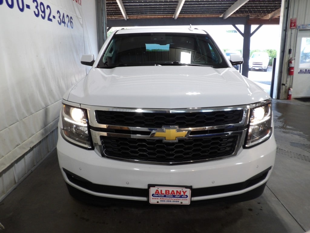 Used 2017 Chevrolet Suburban LT with VIN 1GNSKHKC1HR234834 for sale in Albany, Minnesota