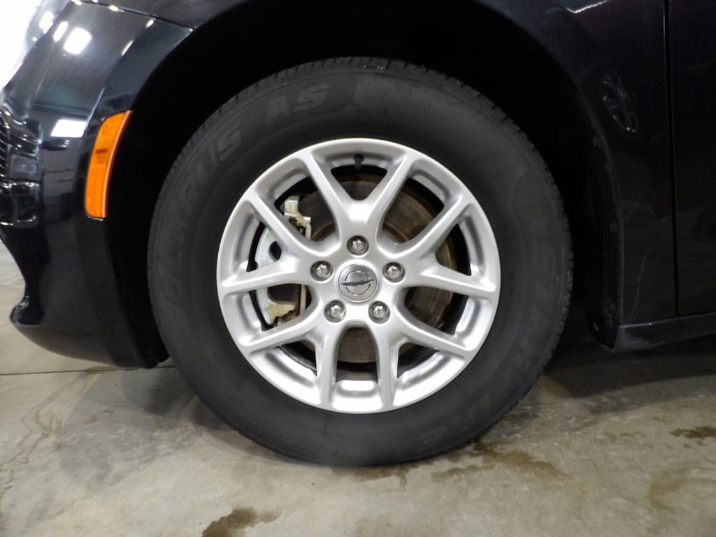 Certified 2023 Chrysler Voyager (Fleet-Only) LX