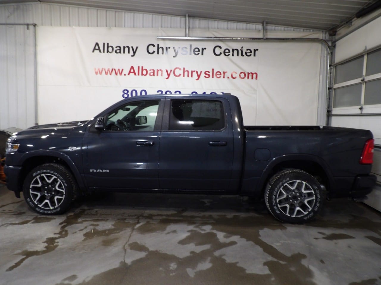 2026 RAM Ram 1500 Pickup Laramie's photo