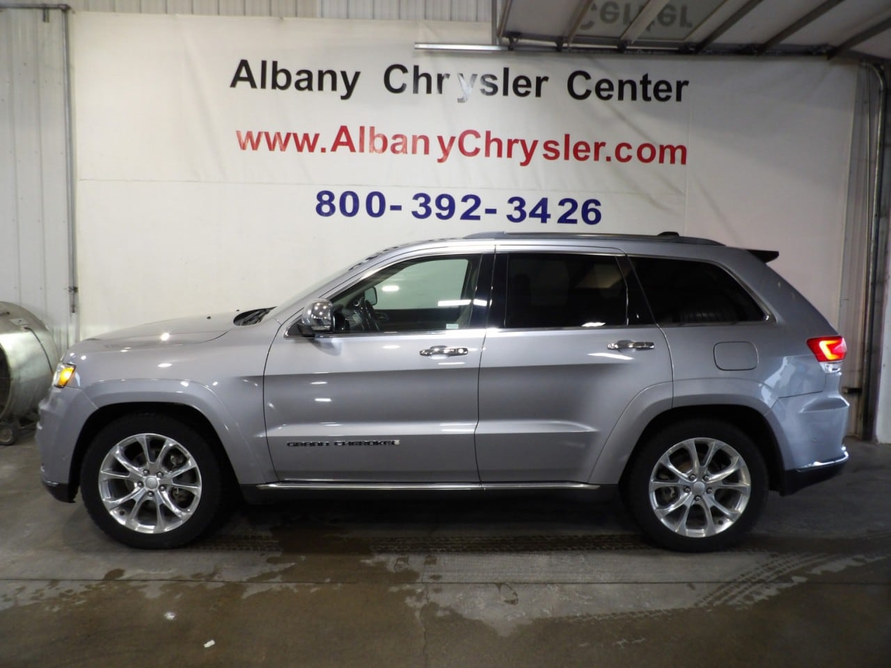 Certified 2020 Jeep Grand Cherokee Summit with VIN 1C4RJFJG9LC214250 for sale in Albany, Minnesota