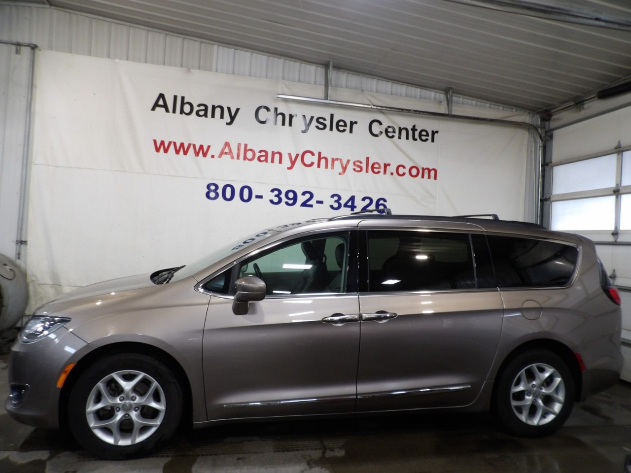 2017 Chrysler Pacifica Touring-L