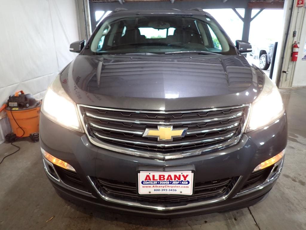 Used 2014 Chevrolet Traverse 1LT with VIN 1GNKVGKDXEJ154937 for sale in Albany, MN