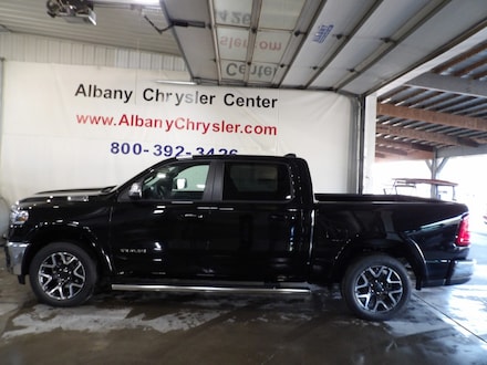 2026 Ram 1500 LARAMIE CREW CAB 4X4 5'7 BOX Pickup