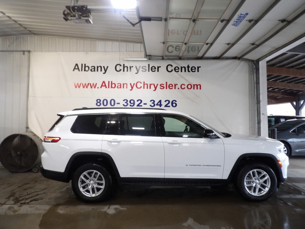 2024 Jeep Grand Cherokee L Laredo - Photo 25