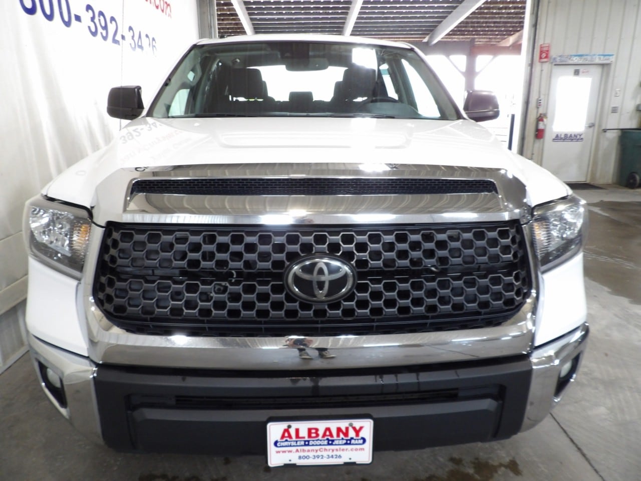 Used 2018 Toyota Tundra SR5 with VIN 5TFDW5F15JX700487 for sale in Albany, Minnesota
