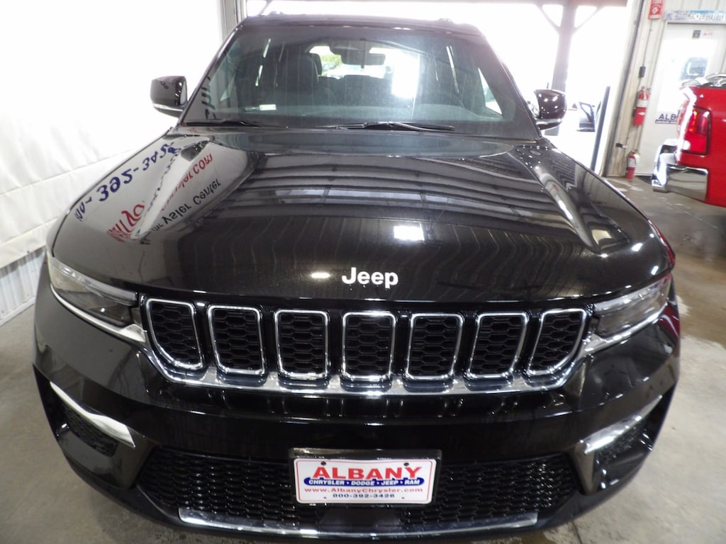 New 2025 Jeep Grand Cherokee LIMITED 4X4 Sport Utility
