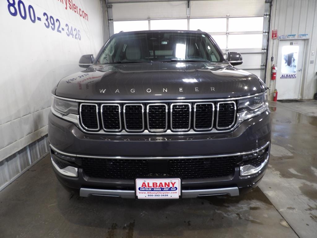 Certified 2022 Jeep Wagoneer Series II with VIN 1C4SJVBT6NS221107 for sale in Albany, Minnesota