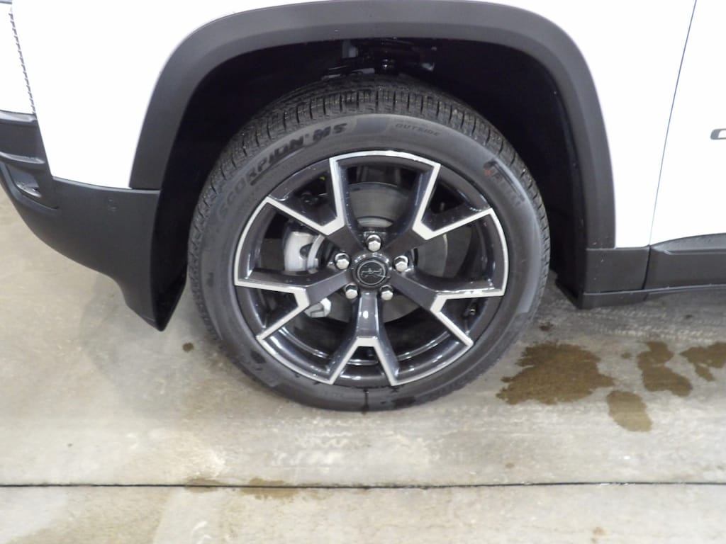 New 2026 Jeep Cherokee OVERLAND 4X4 Sport Utility