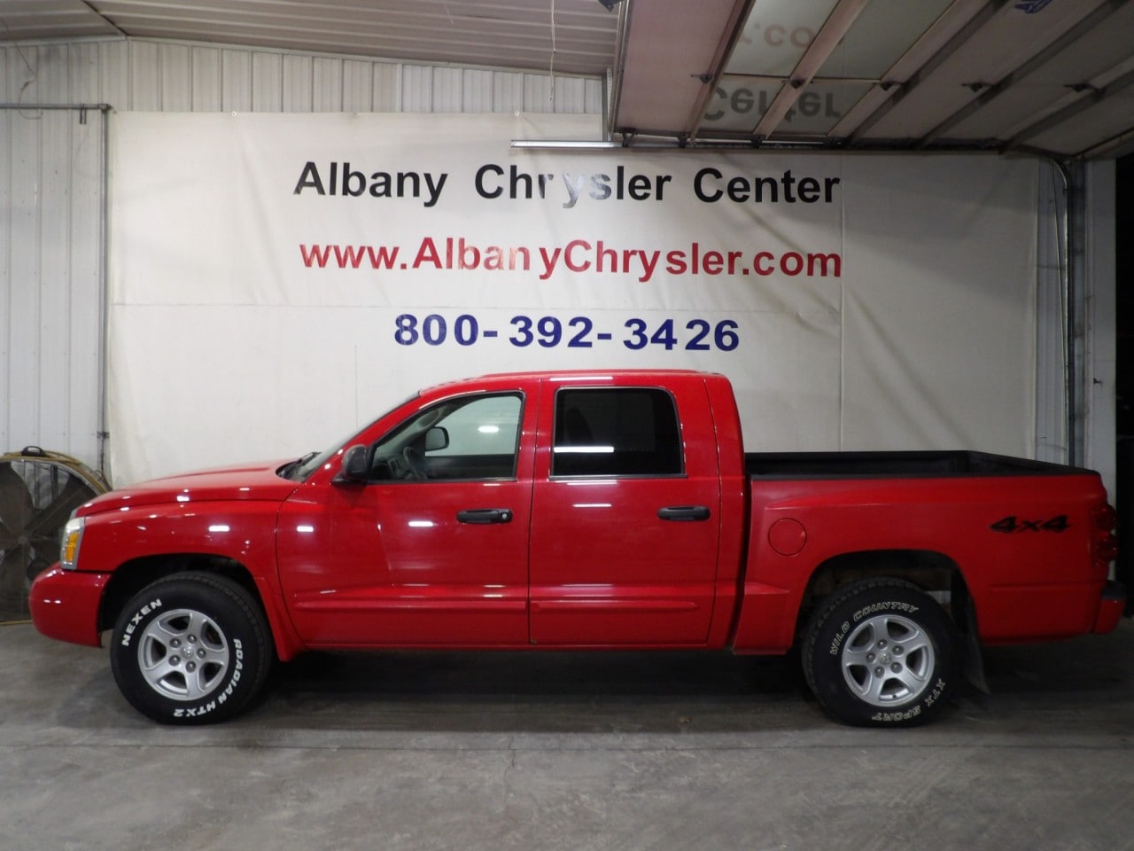 Used 2005 Dodge Dakota SLT with VIN 1D7HW48N75S127726 for sale in Albany, MN