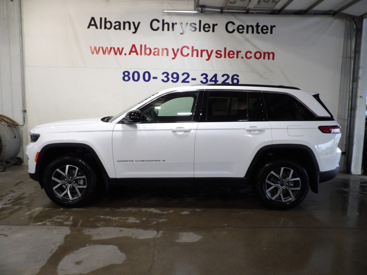 2027 Jeep Grand Cherokee