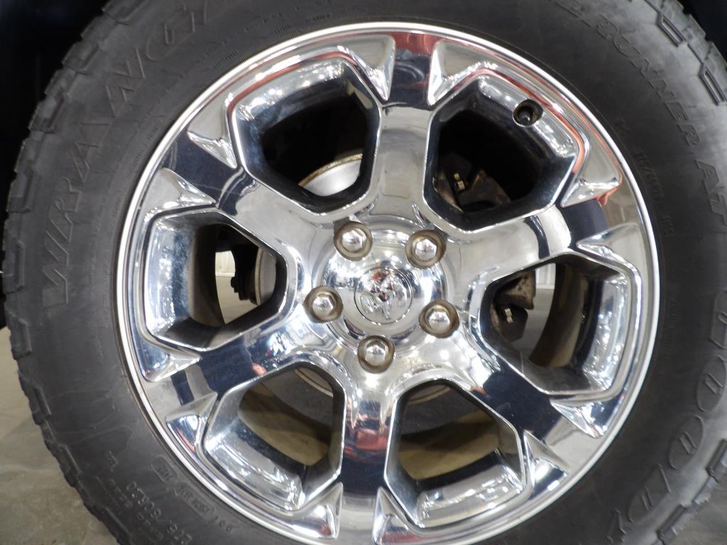 2014 Ram 1500 Laramie photo 4