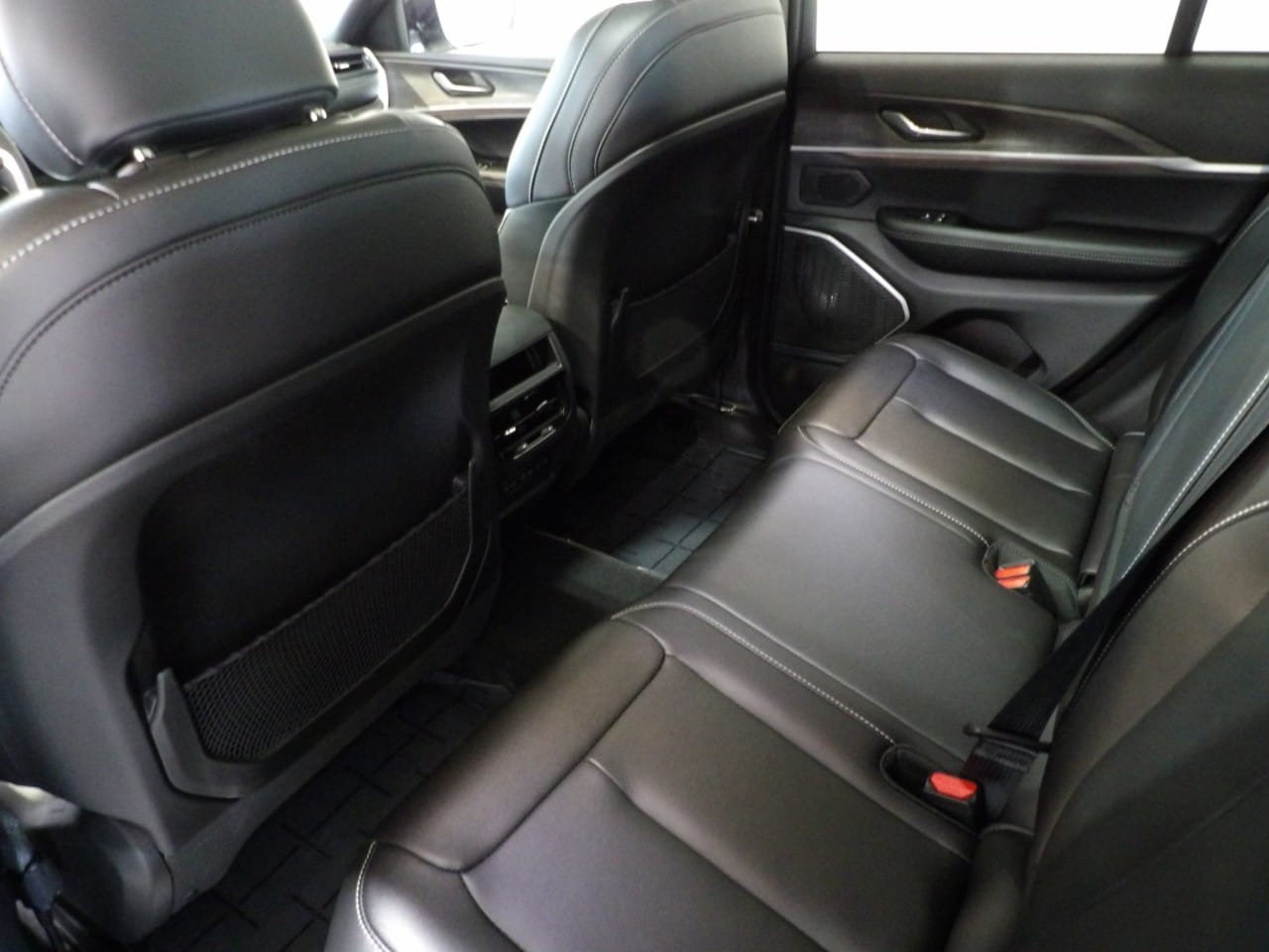 2026 Jeep Grand Cherokee Limited - Photo 6
