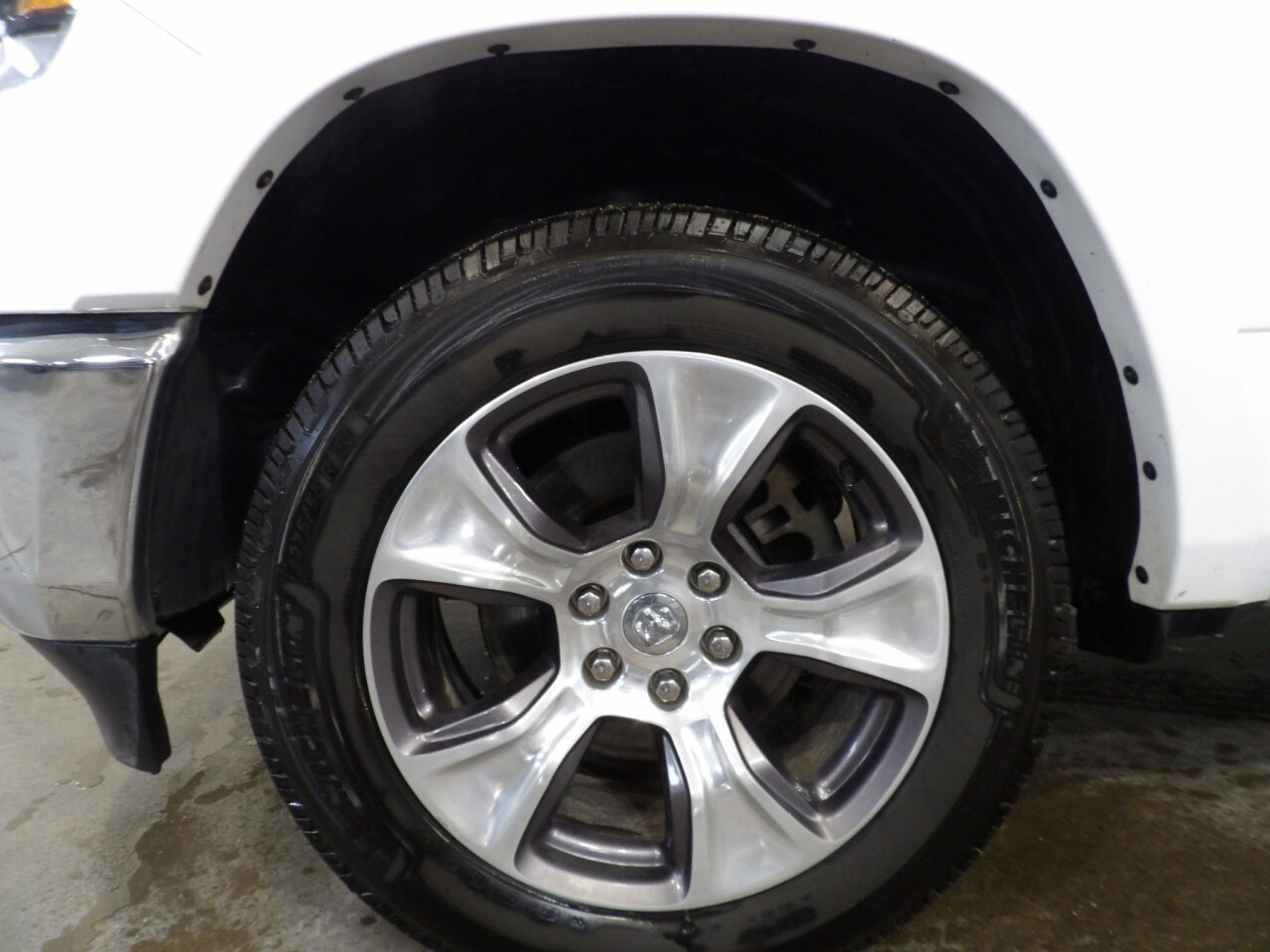 2020 Ram 1500 Laramie photo 4