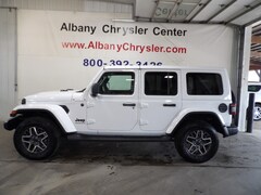 2025 Jeep Wrangler 4-DOOR SAHARA Sport Utility