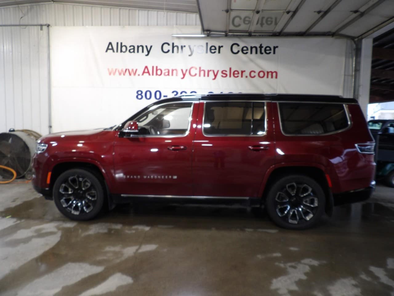 Used 2022 Jeep Grand Wagoneer Series III with VIN 1C4SJVGJ8NS185234 for sale in Albany, Minnesota