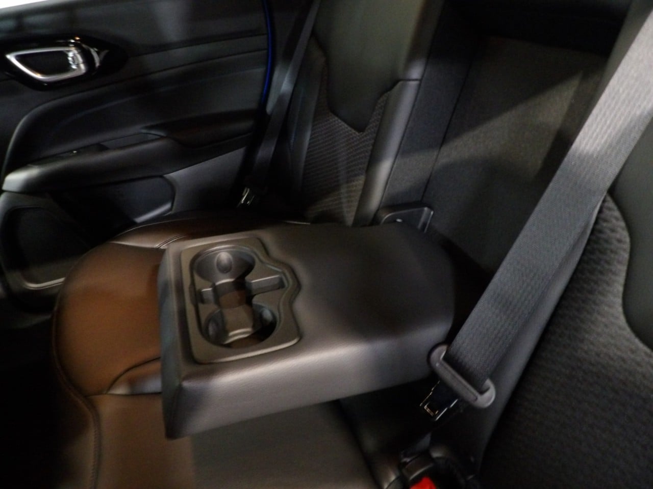 2026 Jeep Compass Latitude Altitude - Photo 13