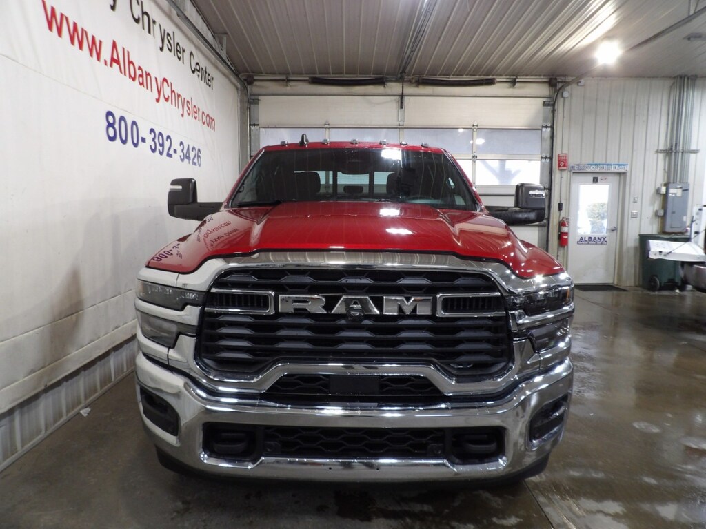 New 2026 Ram 3500 TRADESMAN CREW CAB 4X4 8' BOX Pickup