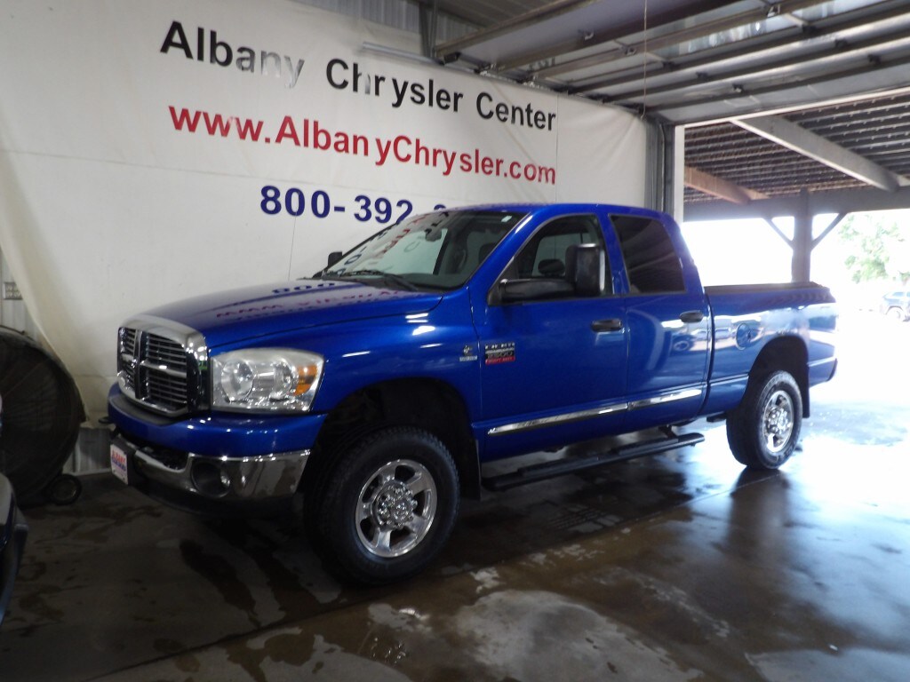 2009 Dodge Ram SLT photo 3