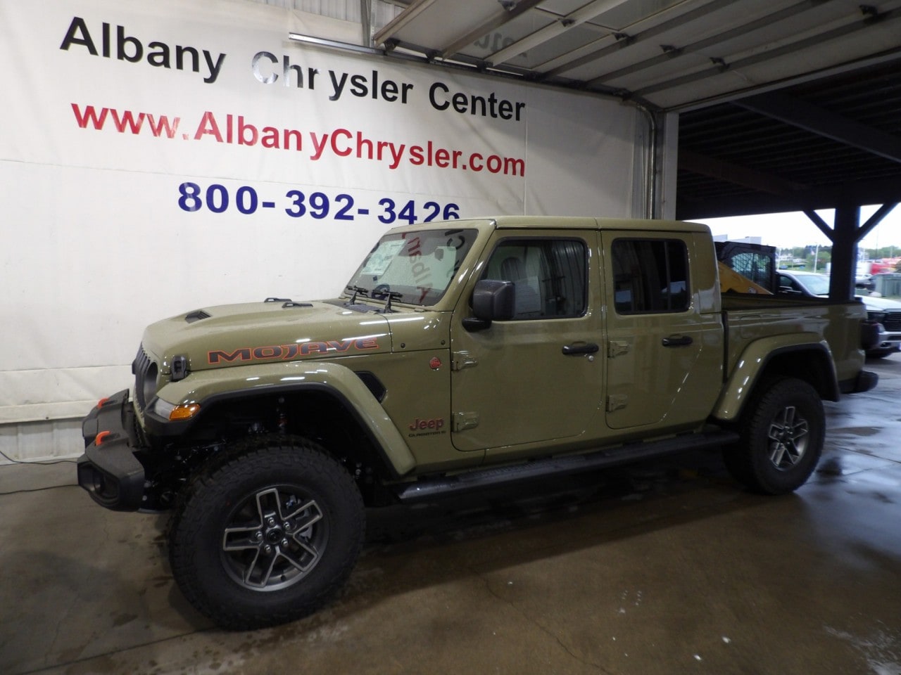 2026 Jeep Gladiator Mojave Auto's photo