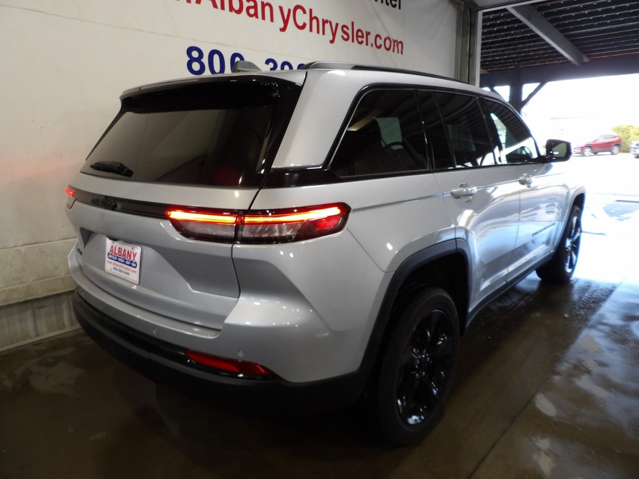 2024 Jeep Grand Cherokee Altitude - Photo 23