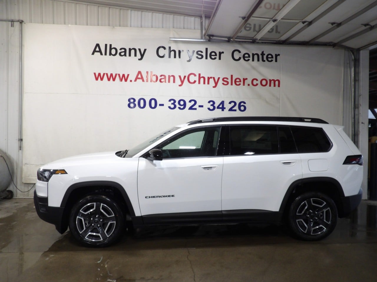 2026 Jeep Cherokee Limited HEV 4X4's photo
