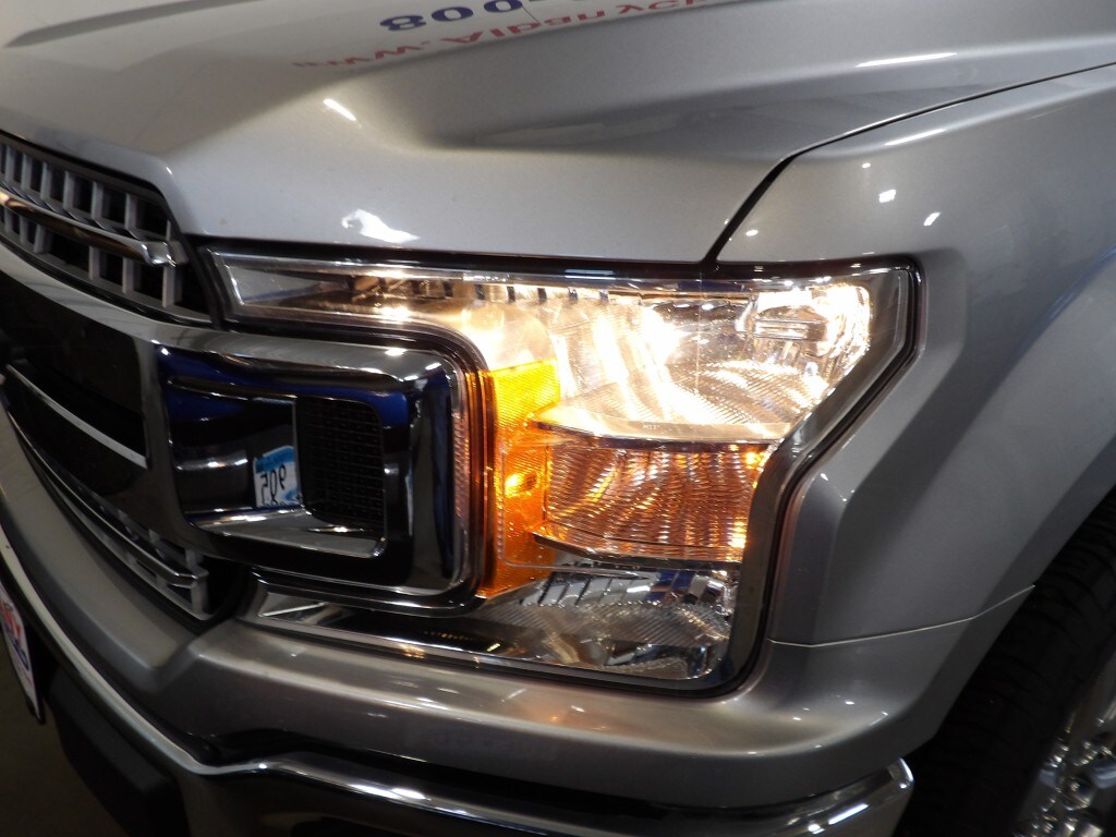 2020 Ford F-150 XLT photo 4