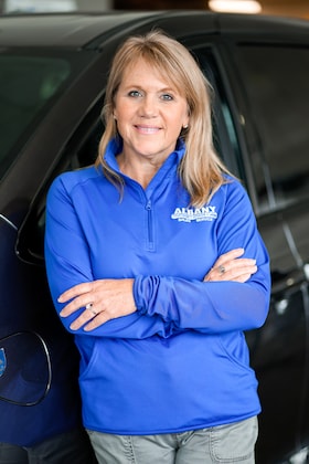 Staff member Lynn Schiffler from 1b57d707f73d