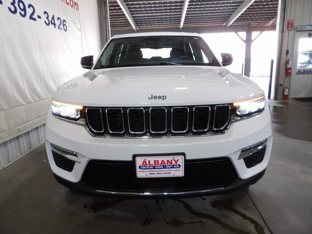 Certified 2022 Jeep Grand Cherokee Limited with VIN 1C4RJHBG4N8583159 for sale in Albany, Minnesota