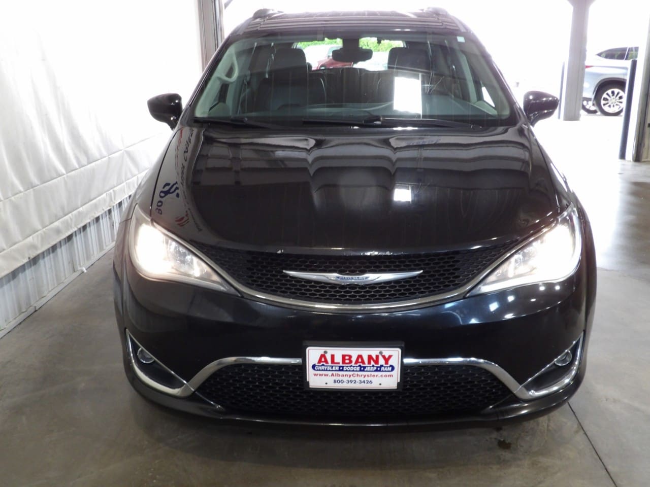 Used 2017 Chrysler Pacifica Touring-L with VIN 2C4RC1BG6HR526634 for sale in Albany, Minnesota